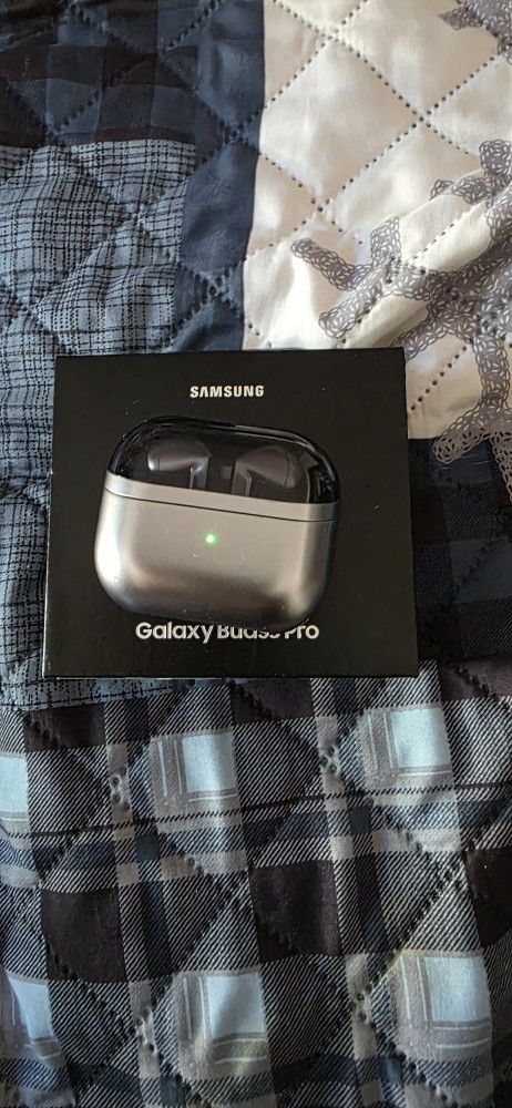 Samsung 3 Earbuds