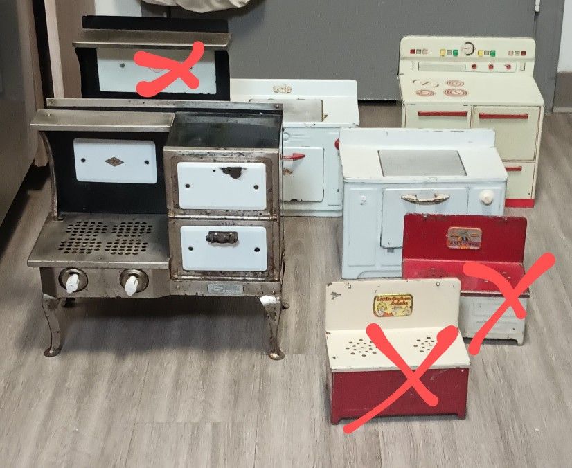 ANTIQUE/VINTAGE METAL TOY STOVES