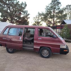 1987 Toyota Van