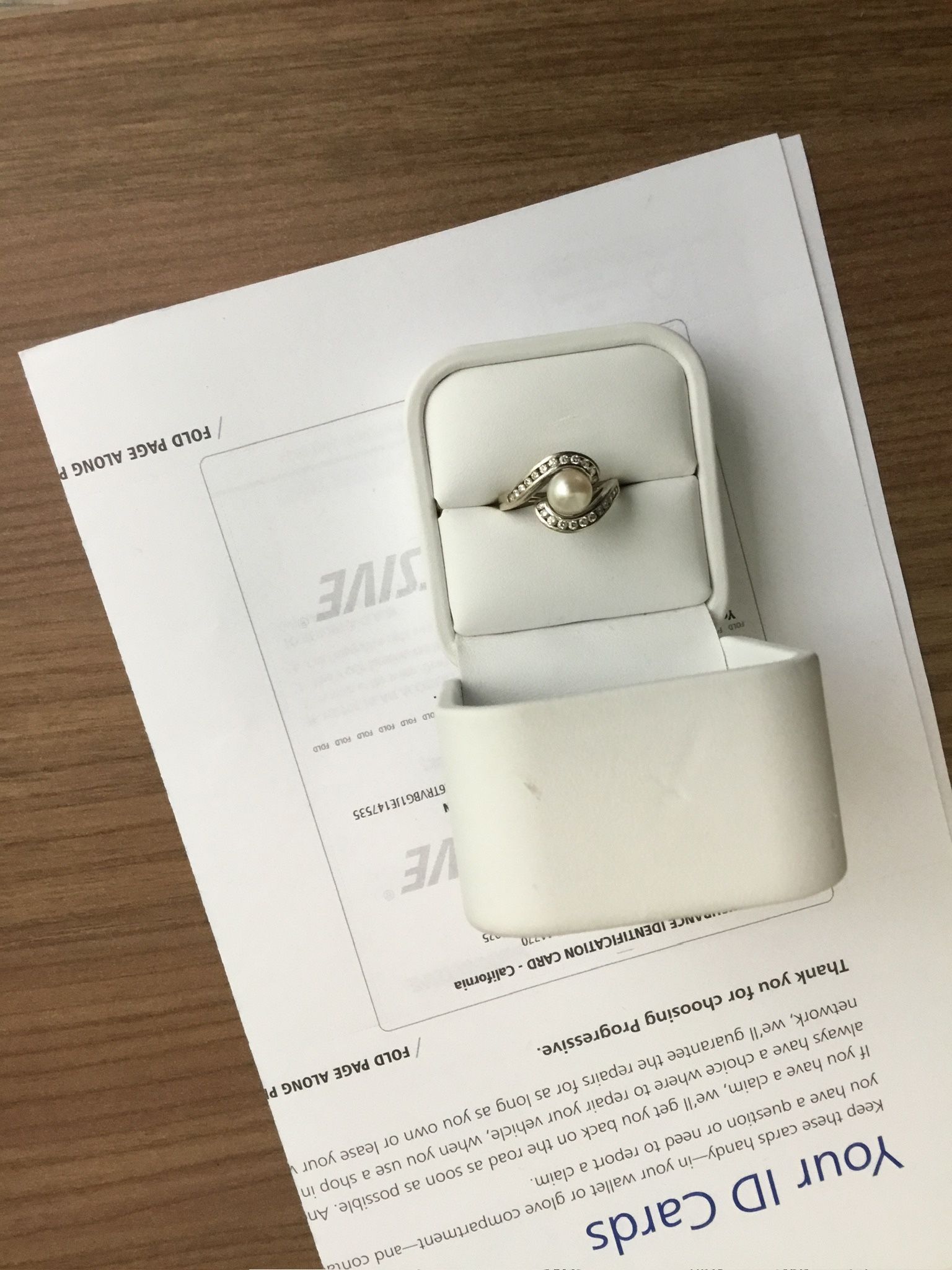 Na Hoku Ring White Gold Dimonds and Pearl