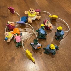 Vintage Y2K, Disney, the Sinclair toy bundle shipping available