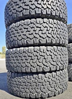 275 55 20 Bfgoodrich ko2 Tires Con 80% de Vida Las 4