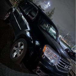 2012 Honda Pilot/ Back Up Camera And Navigation 