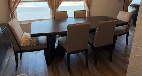 Dining room set