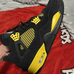 Jordan 4 Yellow Thunder 