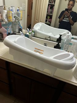 Baby Bathtub Half Baby Half Infant