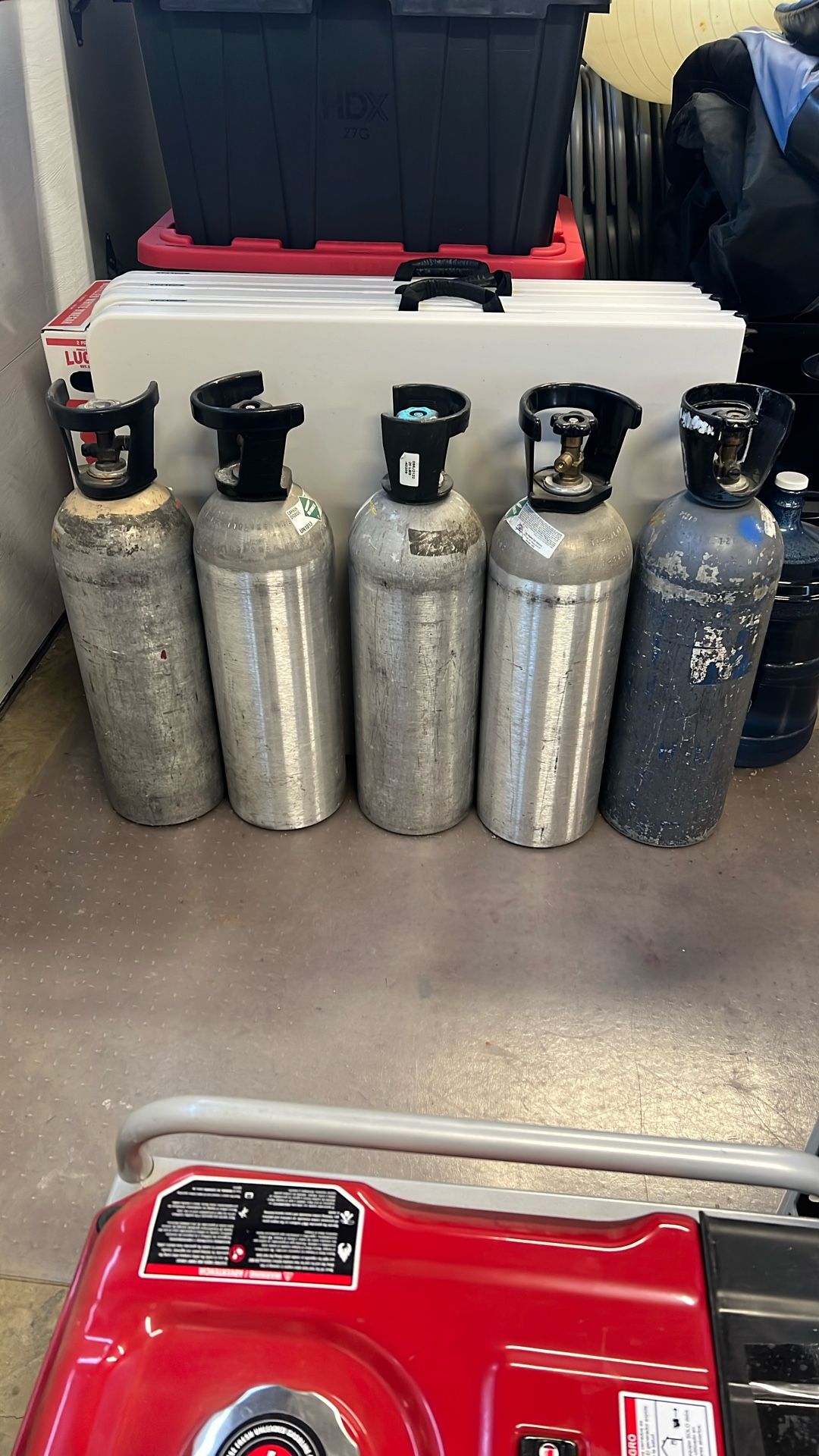 CO2 Tanks