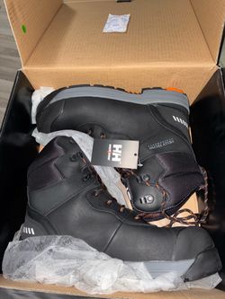 NEW Helly Hansen Steel Toe Boots 10.5 Waterproof