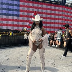 Western Cowgirl Outfit White Cream Beige Chaps 