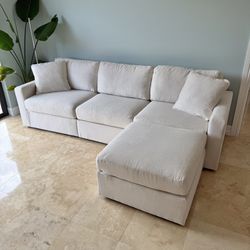 New Ivory Sectional Couch 