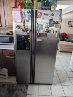 Kenmore Refrigerator 40th St and Greenway 85032