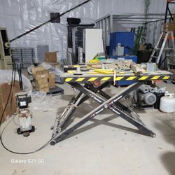 Sissor Lift like New Obo