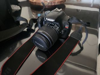 Canon EOS Rebel T3 DSLR with 18-55mm Lens and 55-250mm Lens with bag, canon light. PLEASE READ DISCRIPTION!