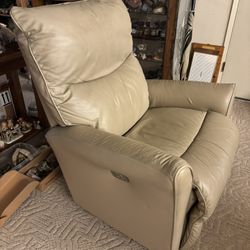 La-Z-Boy Electric Leather Recliner