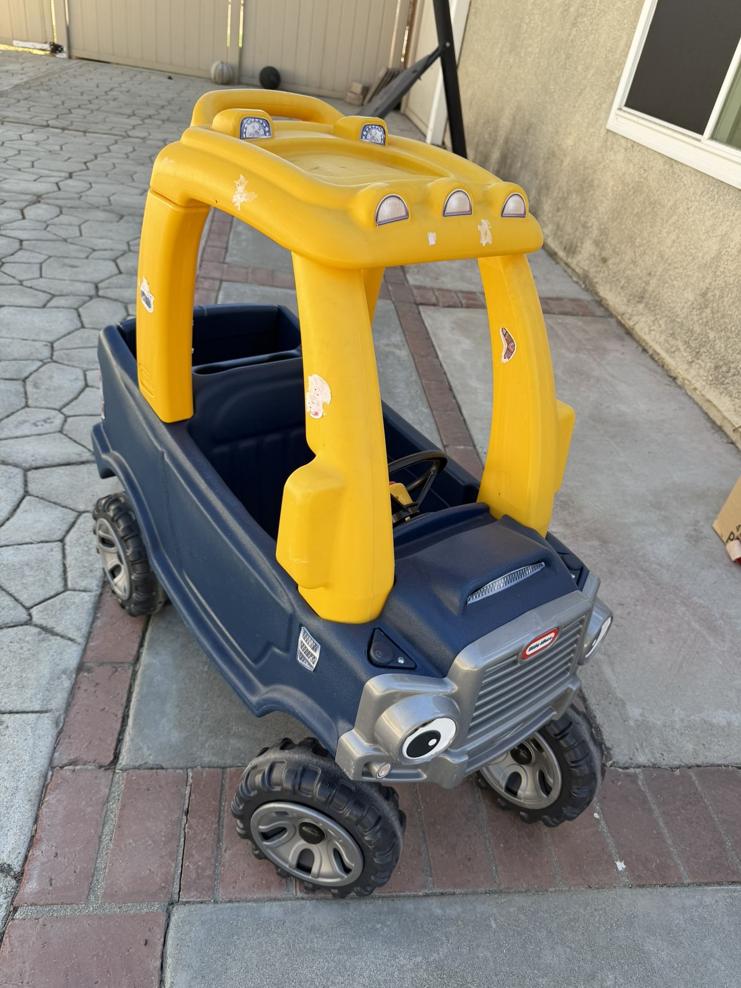 Little Tikes truck