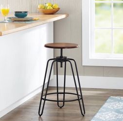 Adjustable bar stool