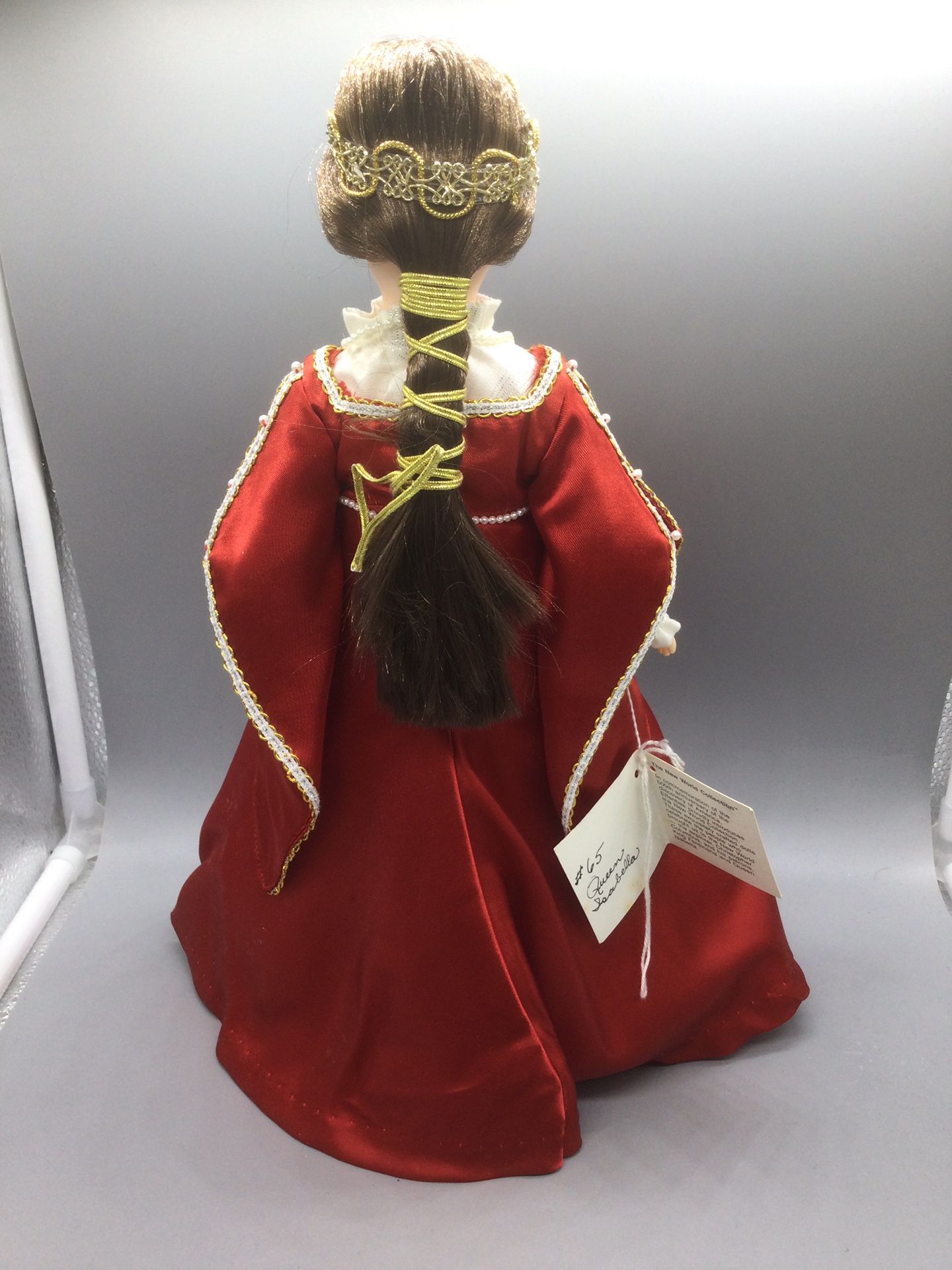 EFFANBEE THE NEW WORLD COLLECTION QUEEN ISABELLA DOLL RETIRED Renaissance Dress. Condition is "Used, it has some small spots on the dress". 15 inch
