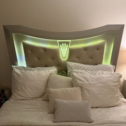 QUEEN SIZE Bedroom set