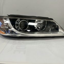 2011 Hyundai Azera Headlight