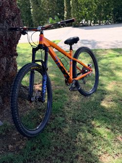 Dimondback hook (crazy upgraded) small 27.5 Mtb