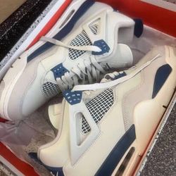 Jordan 4’s 