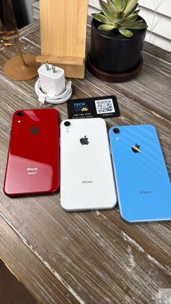 iPhone XR 64GB unlocked red, white, and blue 🇺🇸🇺🇸 starting at $120!