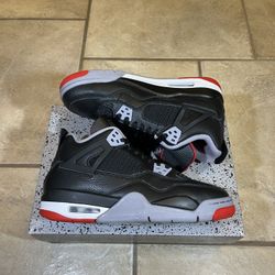Jordan 4 Bred 