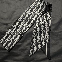 Dior Scarf Black White Color 