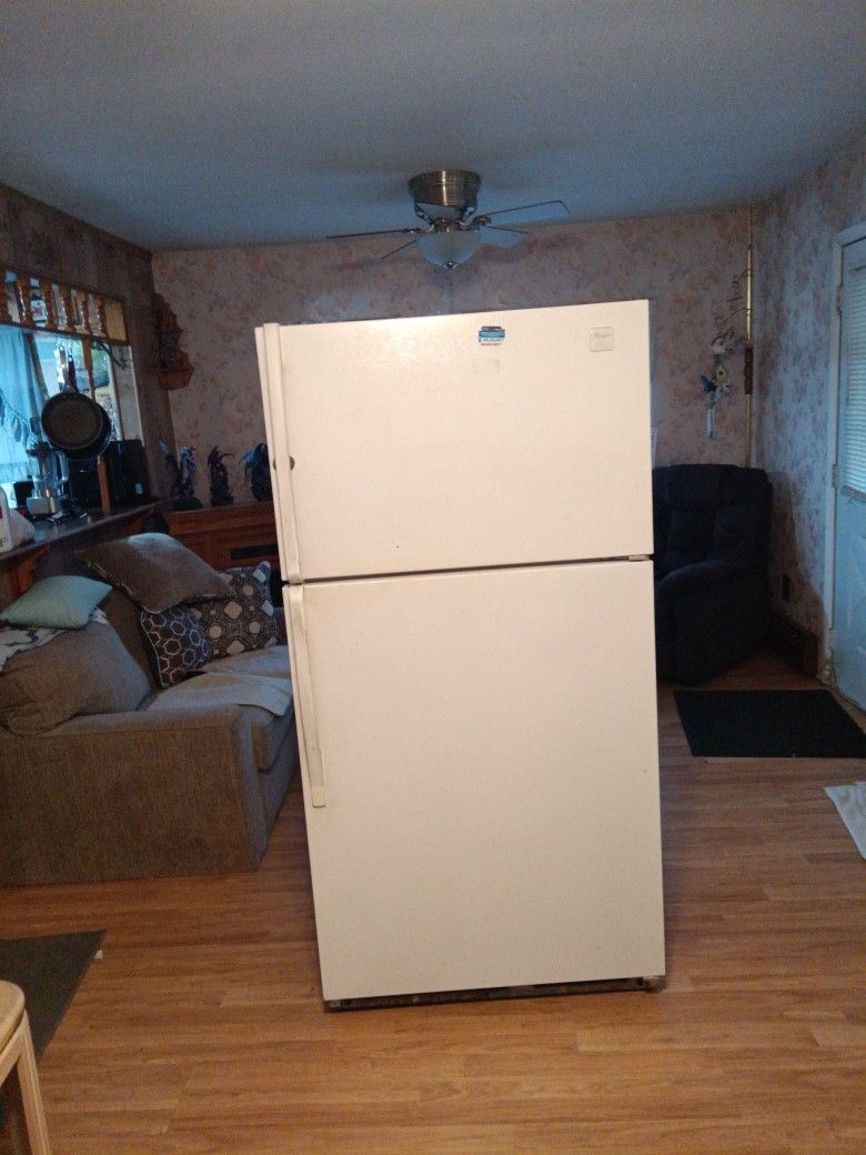 Refrigerator