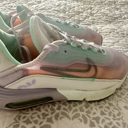 Nike Air Max (size5