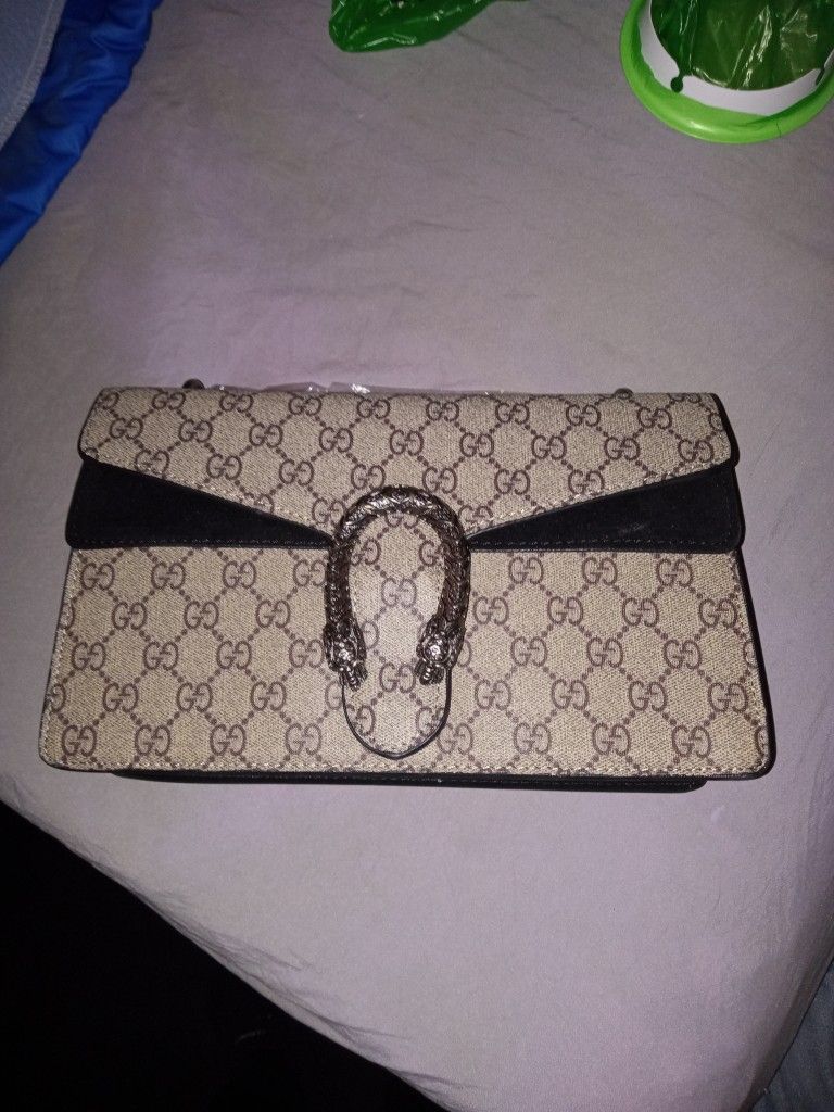 Gucci Shoulder Bag