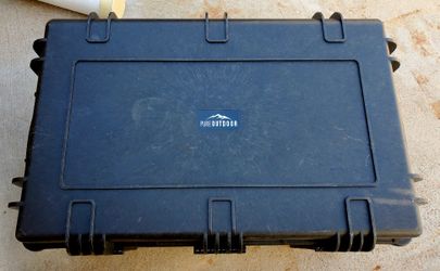 Pure Outdoor
Weatherproof Wheeled Hard Case with Customizable Foam