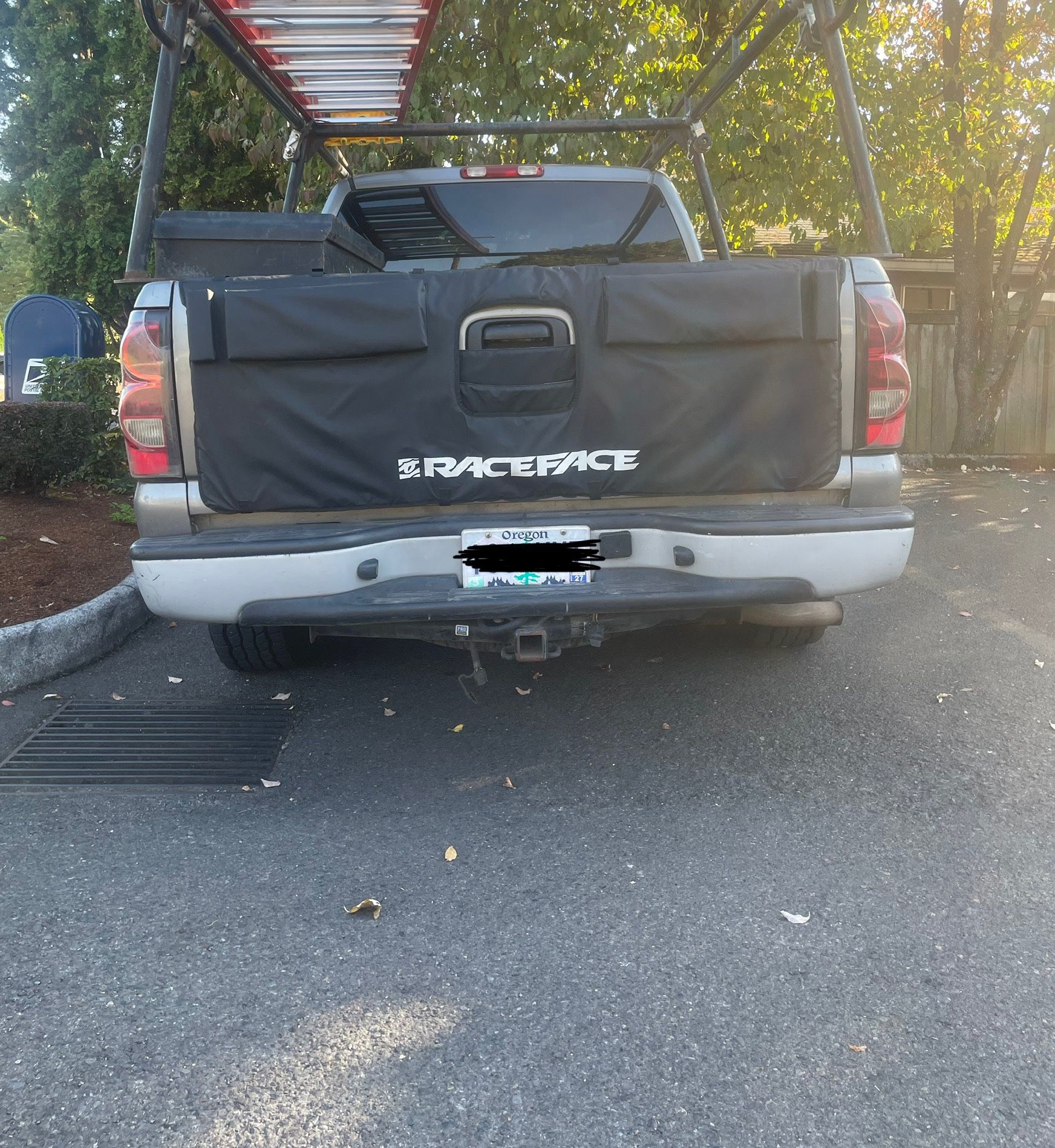 Raceface Tailgate Cover 120 Obo Or Trade