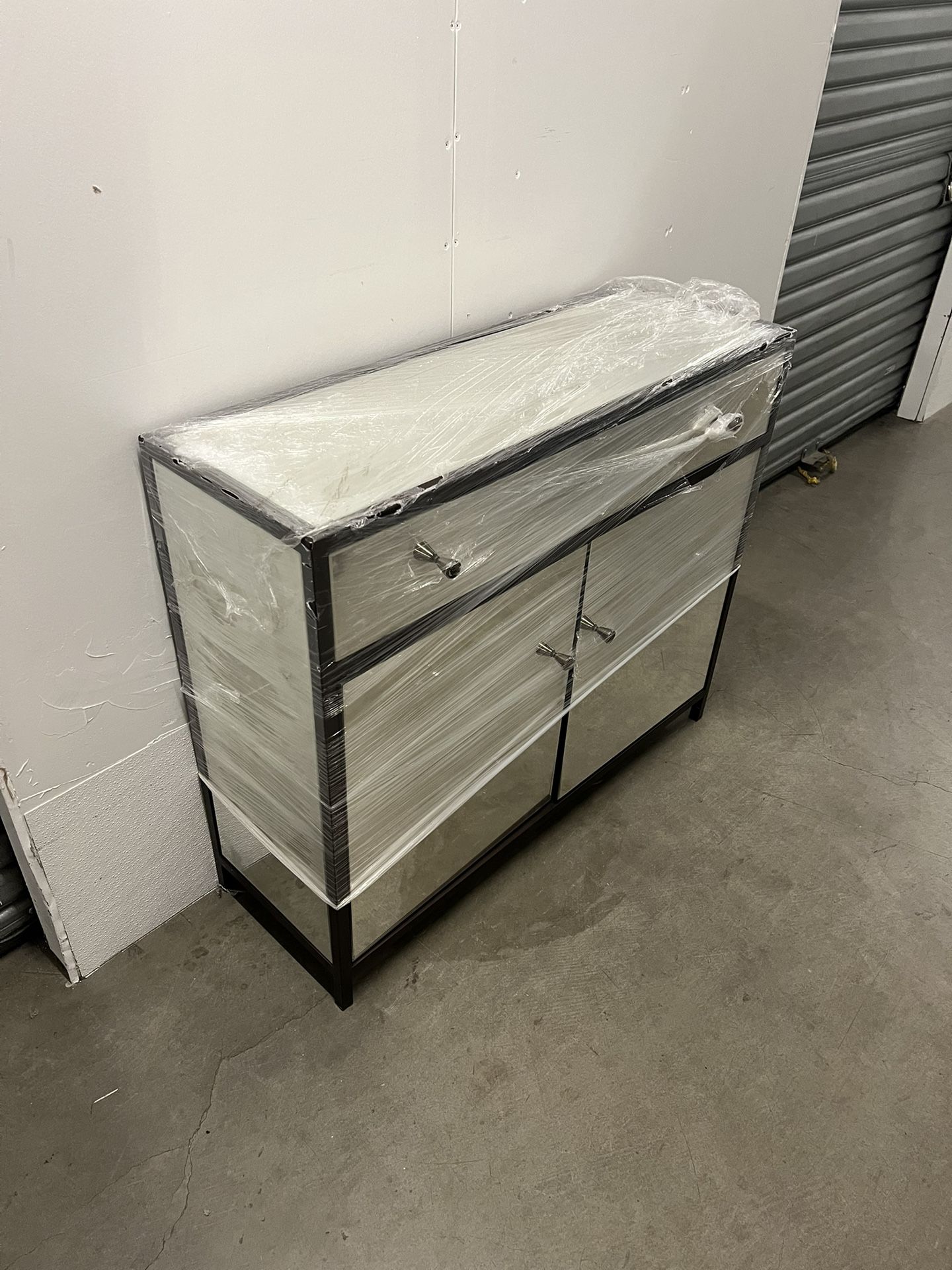 Mirrored Side Cabinet Tv Cabinet Very Nice Broken Corner