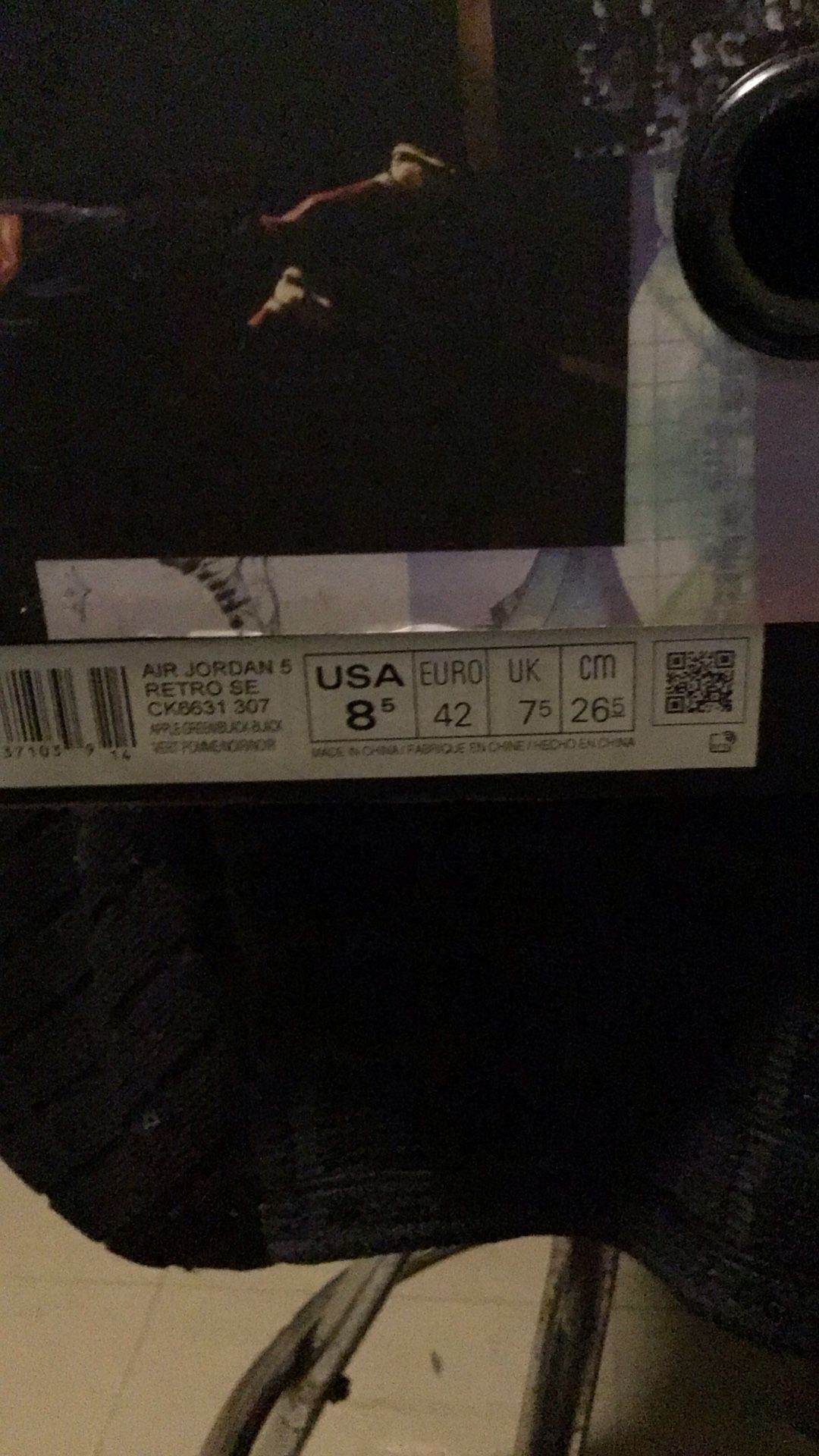 Jordan 5s Apple Green, Black