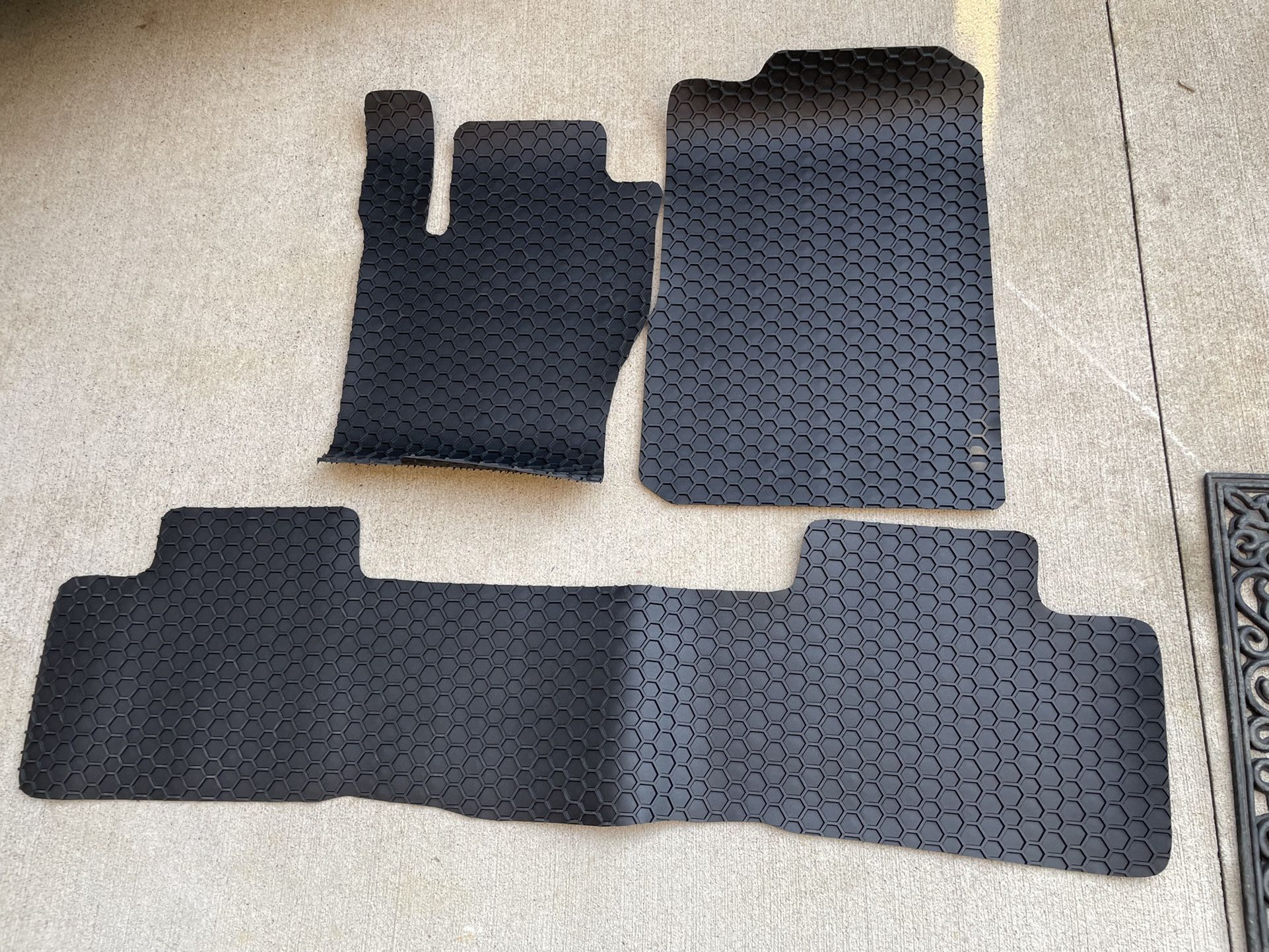 ToughPro Rubber Floor Mats For Mercedes ML GLE 2011-2018 1st and 2nd Row Of Seats Black