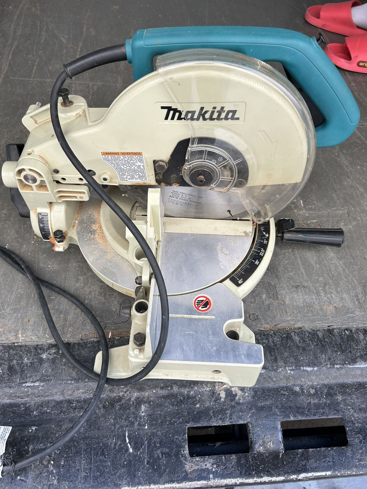 Makita 10” Miter Saw – Works Great