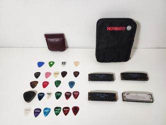Lot of 4 Hohner Hot Metal Harmonica & Hohner Hoodoo Blue Harmonicas With Case & 24 Assorted Guitar Picks & Cases