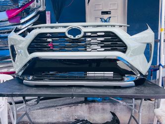 2019-2023 Toyota RAV4 front bumper Oem