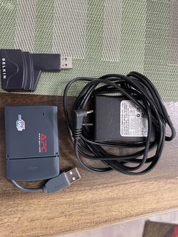 2 USB Hubs Bundle 1 USB to 4  (Belkin and 2xAPC) - Brand New