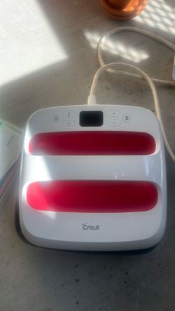 Cricut EasyPress Heat Press Machine