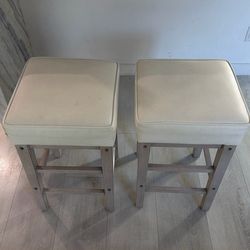 Set Of Two Stools