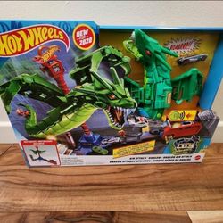 Hot Wheels Air Attack Dragon Set 