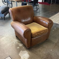 Leather Recliner Minor Wear And Damage Functions Fine