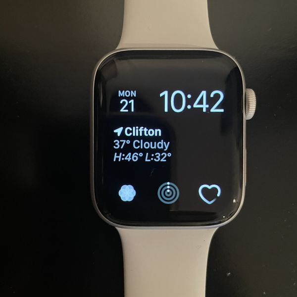 iWatch 5 Series 44 MM for Sale in Clifton, NJ - OfferUp