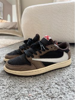 Travis Scott X Air Jordan Low Mocha Size 10.5