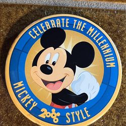 Mickey Mouse 2000 Millennium Pin/Button