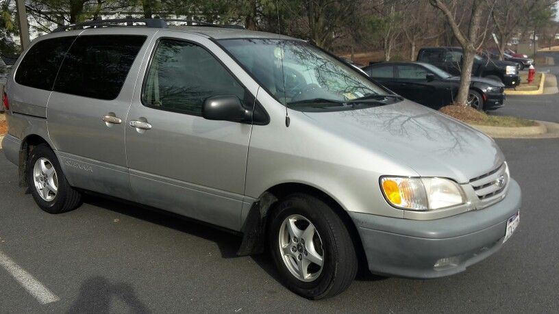 Toyota sienna 2001 157*** miles in good condition. $3500 .Engine and transmission working fine.No leaking oil.