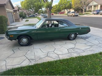 1972 Dodge dart swinger two door hard top slant six automatic transmission one owner. Grandpa‘s car runs and drives amazing very dependable daily driv