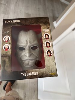 Spirit Halloween The Grabber Mask The Black Phone Horror Rare DISCONTINUED